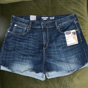 Denizen Levi’s High Rise Jean Short | Size 14/15